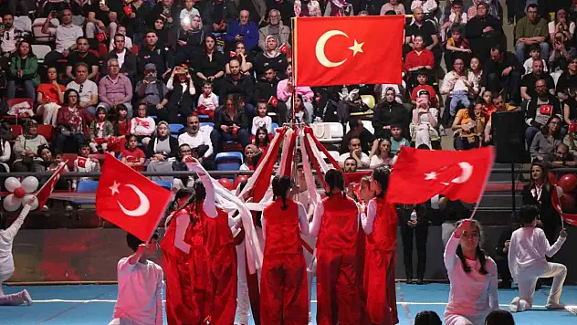 Bolu'da coşkulu 23 Nisan şenlikleri