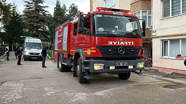 Bolu'da elektrik panosu yangını: 'Dumandan aşağıya inemedik'