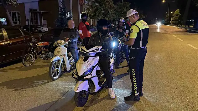 Bolu'da gece denetiminde motosikletlilere hayati uyarı