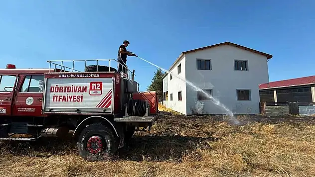 Kereste fabrikasının yanında korkutan yangın: Alevler tesise sıçramadan söndürüldü
