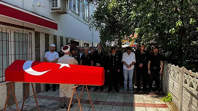 Kıbrıs gazisi son yolculuğuna uğurlandı
