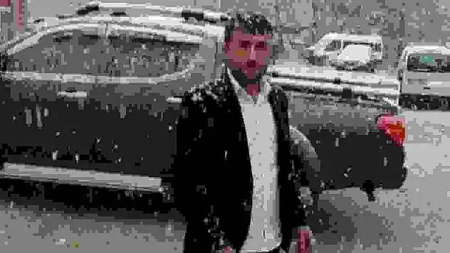 Serinlemek için gölete giren orman işçisi kayboldu