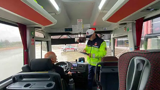 Bolu'da trafik denetimlerinde 3 milyon 19 bin lira ceza