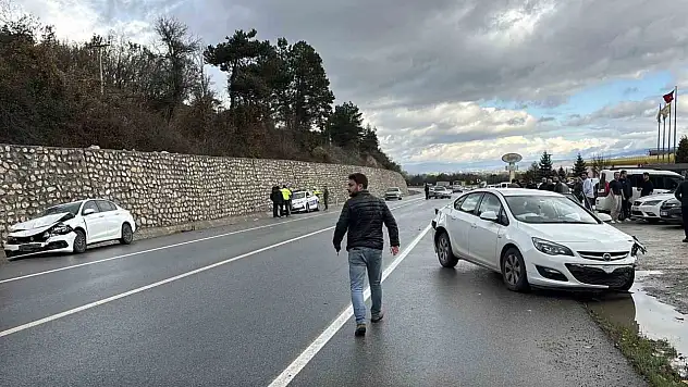 Bolu'da zincirleme kaza: 3 yaralı