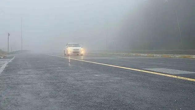 Bolu Dağı'nda sis etkili oluyor