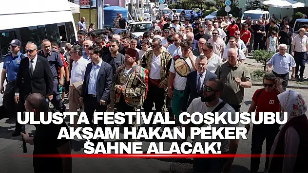 Bu Akşam Hakan Peker Sahne Alacak!