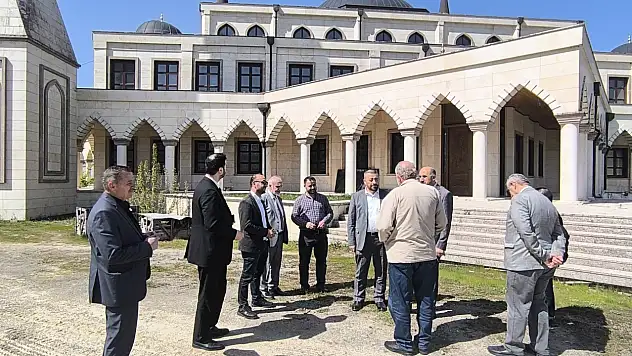 Cami inşaatında inceleme