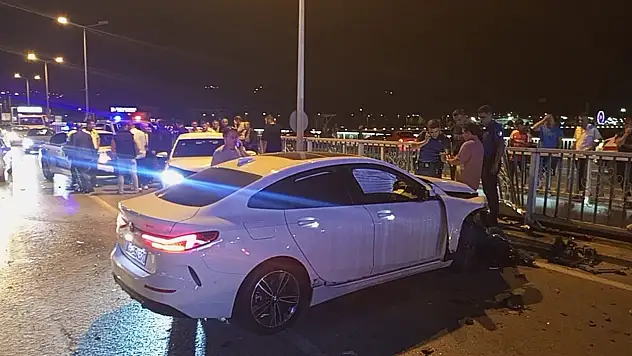 Çaycuma'da araçlara çarpan sürücü olay yerinden kaçtı