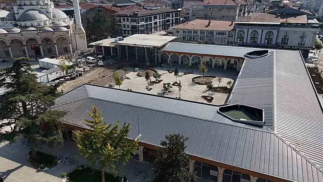 Cedidiye Kent Meydanı'nda sona yaklaşıldı