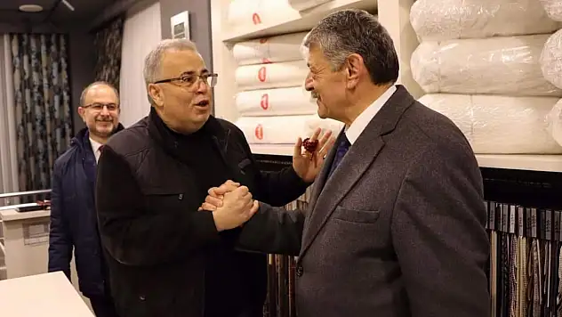 Cemal Akın İskele Caddesi esnaflarını ziyaret etti