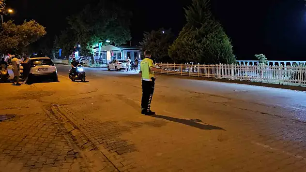 Otomobil ile motosiklet çarpıştı: 1 yaralı