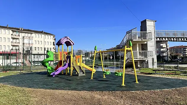 Çitlembik parkı yenilendi