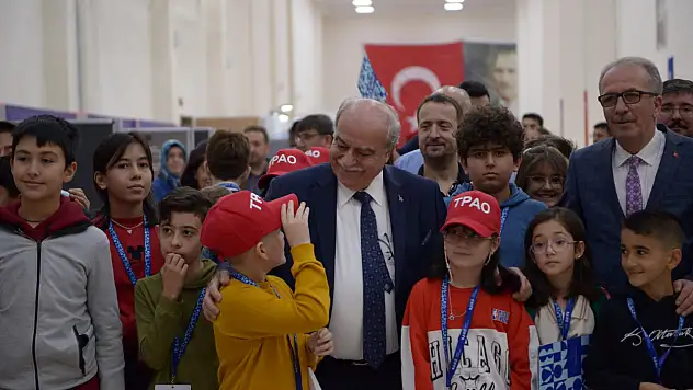 Çocuk mucitler ödüllerini aldı