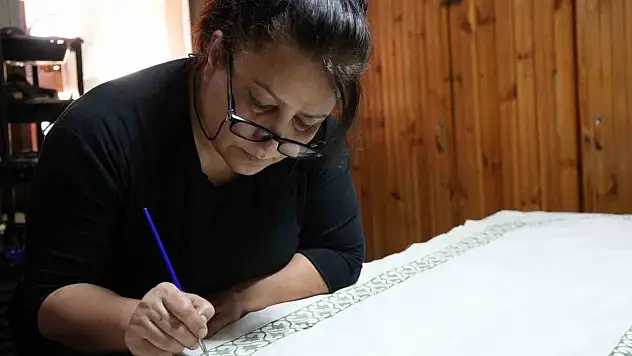 Çocukları için memurluğu bıraktı, kursta tanıştığı sanatla şimdi kadınlara umut oluyor