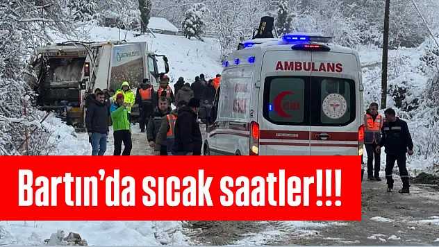 Çöp kamyonu kaydı işçi sıkıştı