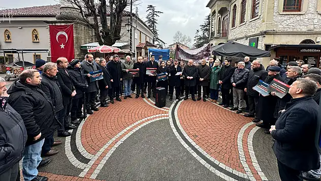 'Demokrasiye sahip çıkmaya devam edeceğiz'