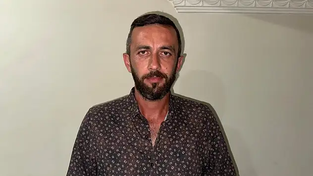 Denizde hareketsiz halde bulunan vatandaşa sağlık ekiplerinden bot üzerinde kalp masajı