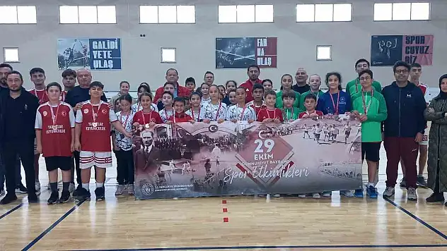 Devrekli öğrenci Badminton'da ikinci oldu