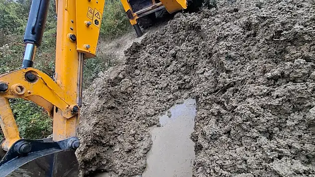 Dırazlar Köyü su hattı onarımı tamamlandı