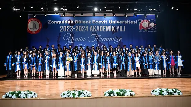 Diş Hekimliği Fakültesi mezunları için yemin töreni düzenlendi