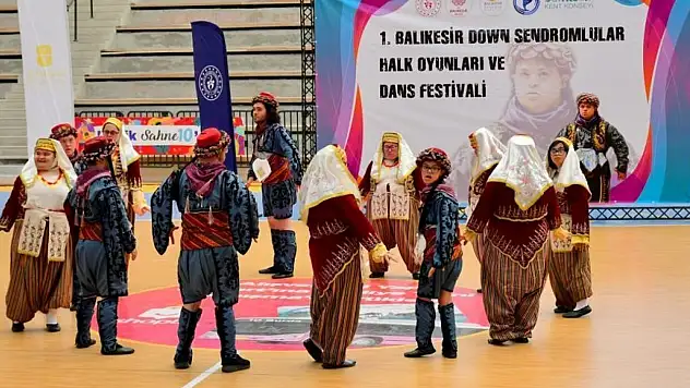 Down Sendromlu çocuklar yeteneklerini gösterdi