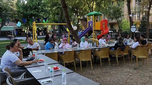 Düzce Belediyesi Gündüz Bakımevi ilk mezunlarını verdi