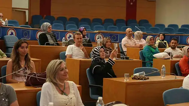 Düzce'de 'sessizliğin içinde huzur' semineri gerçekleştirildi