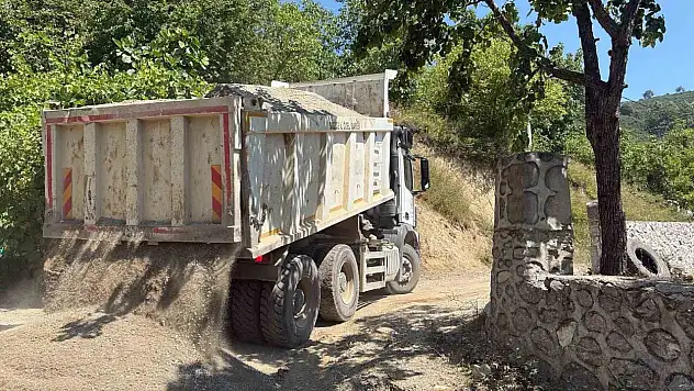 Asfalt çalışmaları devam ediyor