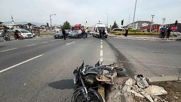 Düzce'de feci kaza: 2'si ağır 3 yaralı