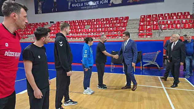 Düzce'de kritik maç öncesi Vali Aslan'dan destek çağrısı