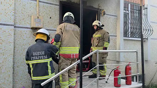 Düzce'de sabah saatlerinde korkutan yangın