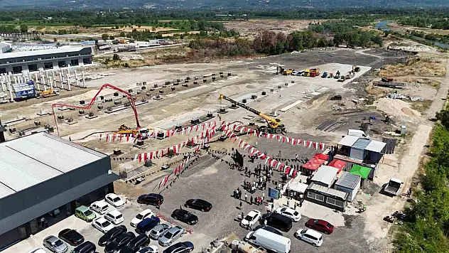Düzce'de sanayi sitesinin 2 etabı için temeller atıldı