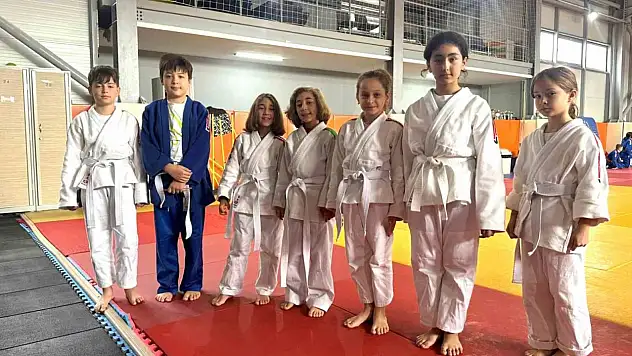 Düzceli judoculardan gururlandıran başarı