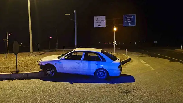 Ehliyetsiz sürücü kaza yaptı: 37 bin lira ceza
