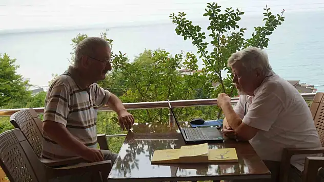 Emekli oldu, devlet tecrübesini kitaplara yazdı