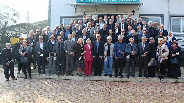 Emektar öğretmenlere vefa