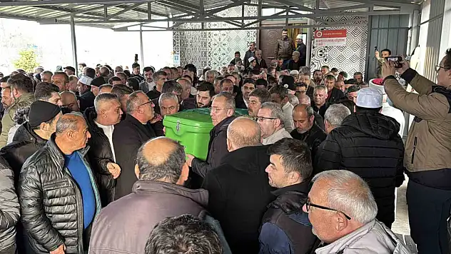 Feci kazada hayatını kaybeden emekli ormancı toprağa verildi