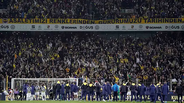Fenerbahçe, ligde 6. kez geriden gelerek kazandı