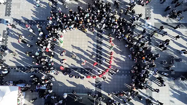 Filistin'e destek etkinliği yoğun ilgi gördü