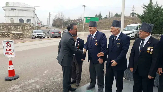 Gaziler 50 yıl sonra tekrar savaş meydanında