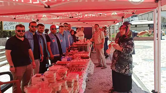 Gençlik Koordinatörlüğünden Hayır Çarşısı