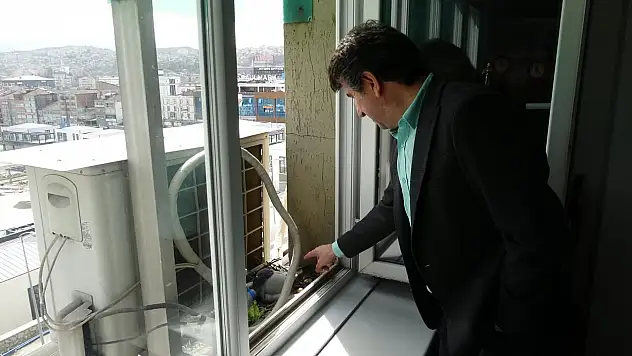 Güvercinler için klimasını kapattı