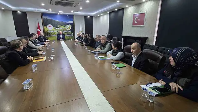 Halil Oflu yönetim kadrosuyla ilk toplantısını gerçekleştirdi