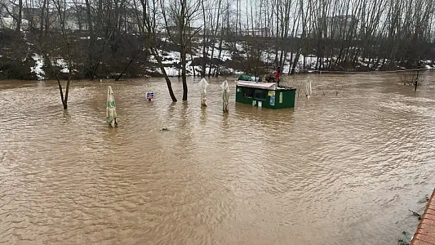 Irmakta su seviyesi yükseliyor