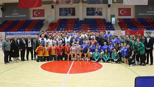 İşitme Engelliler Türkiye Voleybol Şampiyonası Karabük'te sona erdi
