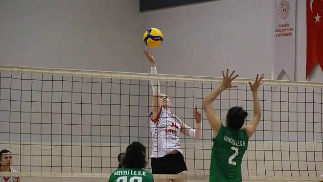 İşitme Engelliler Voleybol Şampiyonası, Karabük'te devam ediyor