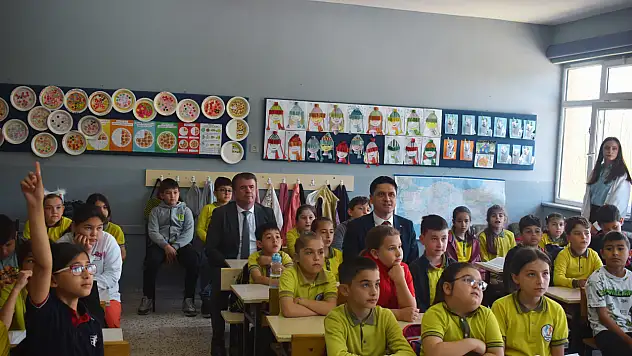 İŞKUR'dan öğrencilere 23 Nisan hediyesi