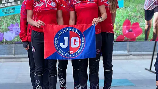 Jandarma Gücü Oryantiring Elit Takımı, erkeklerde ve kadınlarda Türkiye şampiyonu oldu