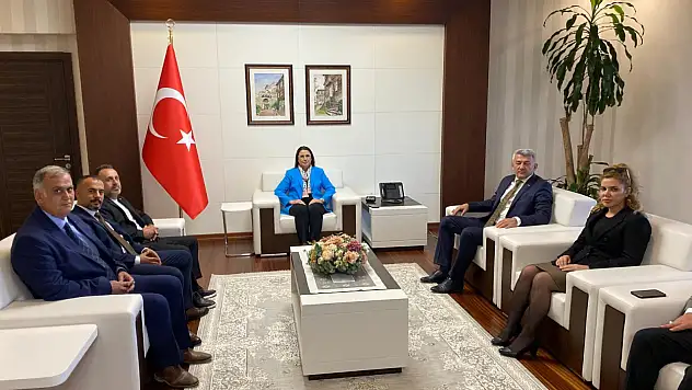 KAMİAD'dan Vali Arslan'a ziyaret