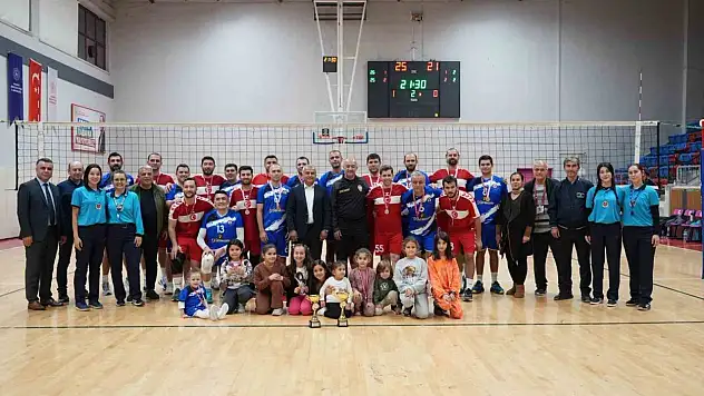 Kamu spor oyunları'nda voleybol heyecanı sona erdi